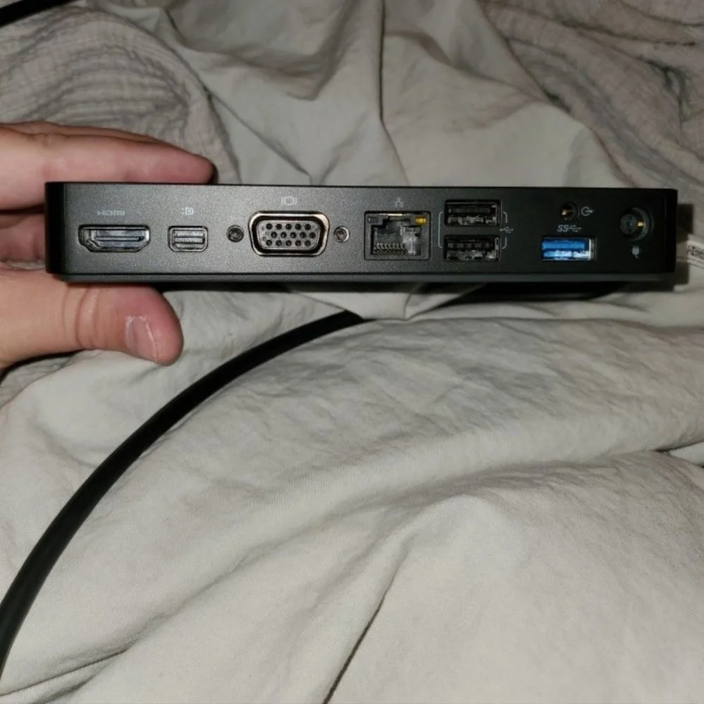 Dell 4k WD15 Portable Docking Station with 130 watt USB C Adapter